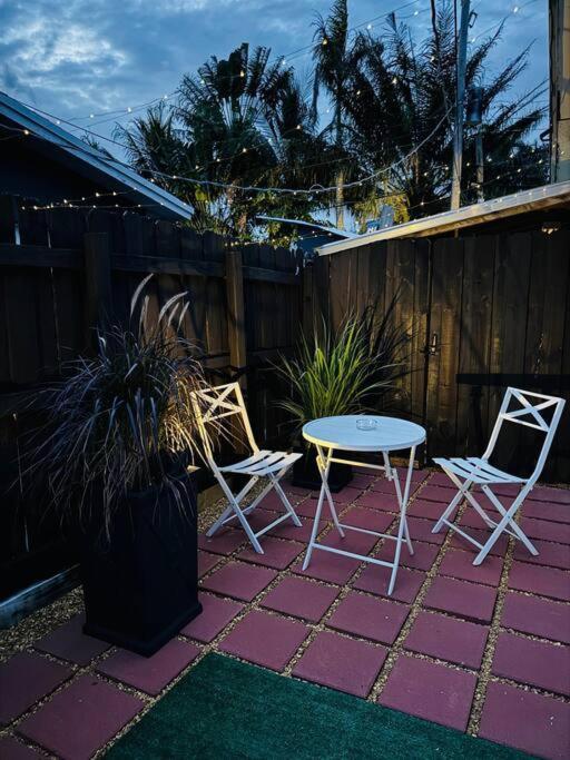 Studio With Terrace Near Hard Rock-Patio Hollywood Buitenkant foto